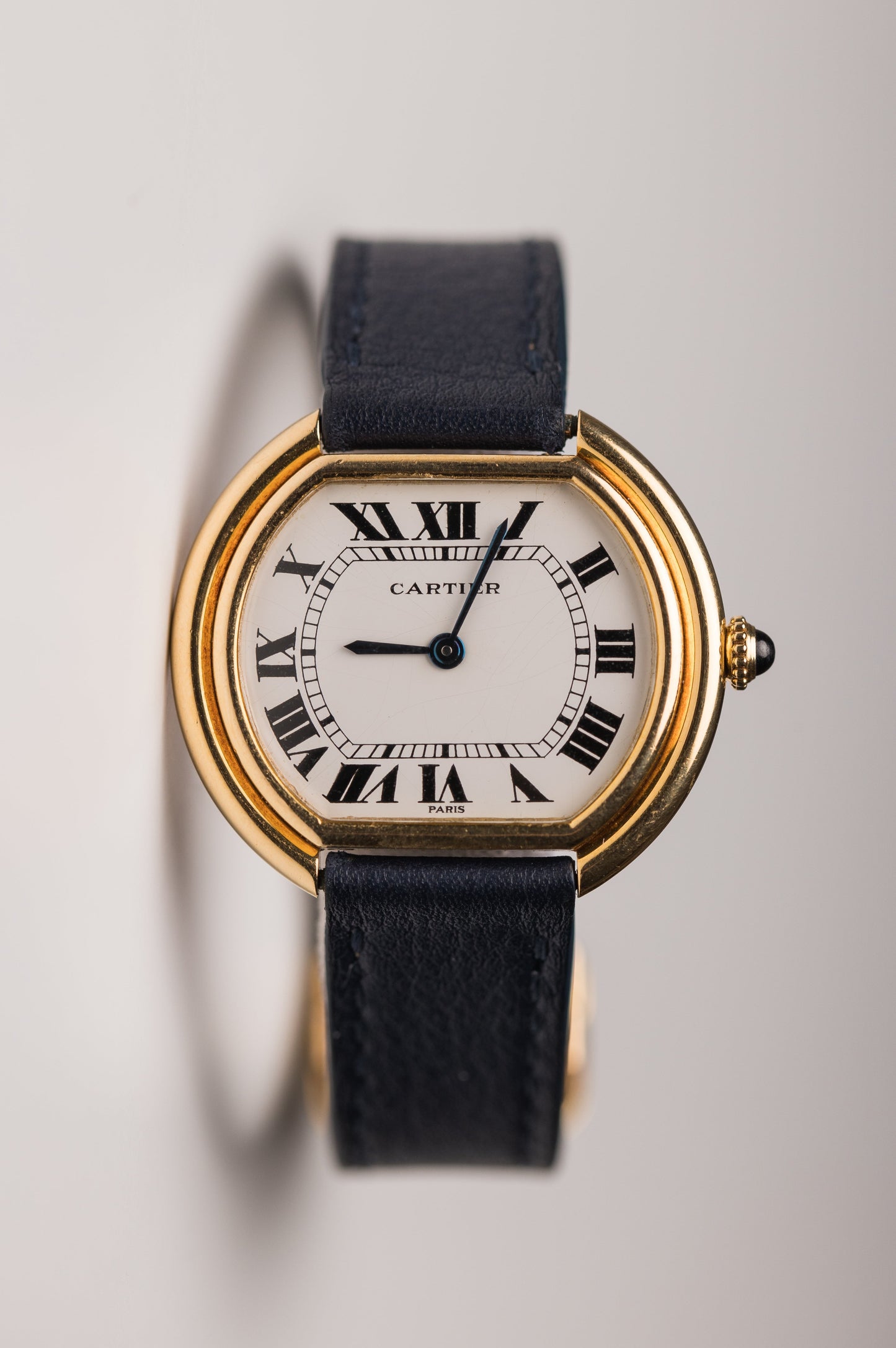 Cartier Ellipse GM 18k Gold